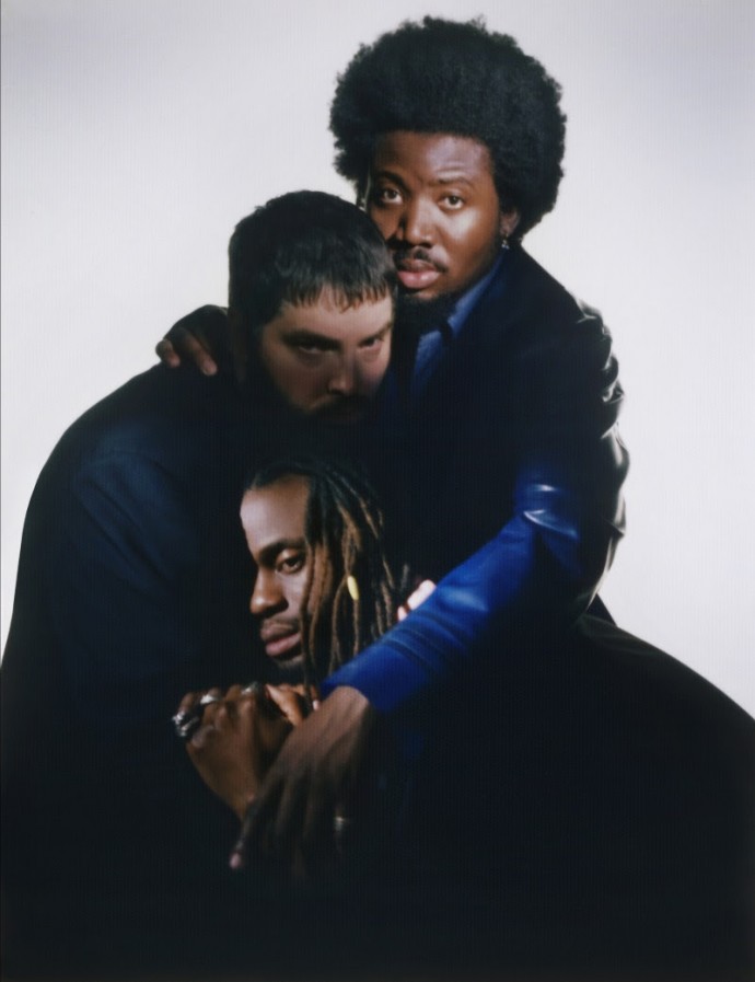 Young Fathers: Il trio di hip hop sperimentale annuncia il nuovo album 'Heavy Heavy', in uscita il 3 febbraio. Video di I Saw, il secondo singolo